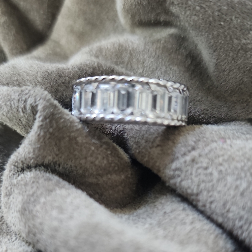 Judith Ripka Elegant Stearling Silver Women's Ring